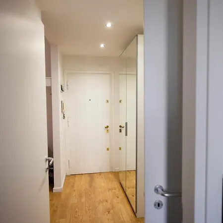 Ampio Bilocale In Zona Navigli/romolo Apartment